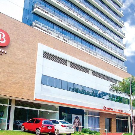 Bristol Easy Uba Hotel Exterior photo